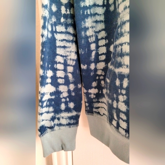 Volcom Blue Tie-Dye Hoodie - Picture 7 of 10